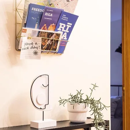 Rothko Apartment/8 Guests/4bedrooms/riga Old Town Apartment *