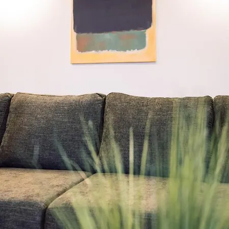 Rothko Apartment/8 Guests/4bedrooms/riga Old Town