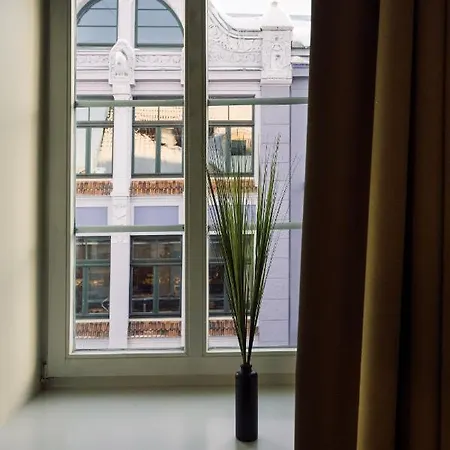 Rothko Apartment/8 Guests/4bedrooms/riga Old Town *