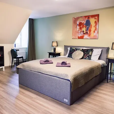 Rothko Apartment/8 Guests/4bedrooms/riga Old Town Riga