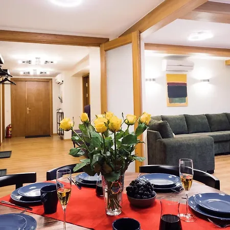 Rothko Apartment/8 Guests/4bedrooms/riga Old Town Apartment *