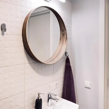 Rothko Apartment/8 Guests/4bedrooms/riga Old Town