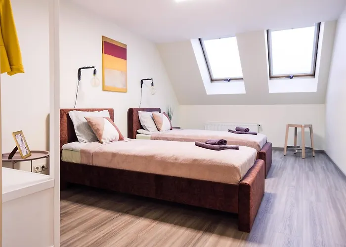 Rothko Apartment/8 Guests/4bedrooms/riga Old Town * ריגה