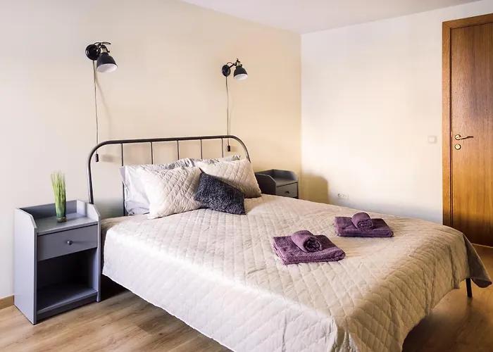 Rothko Apartment/8 Guests/4bedrooms/riga Old Town * ריגה