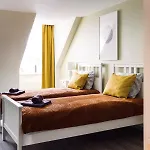 Rothko Apartment/8 Guests/4bedrooms/riga Old Town Appartement